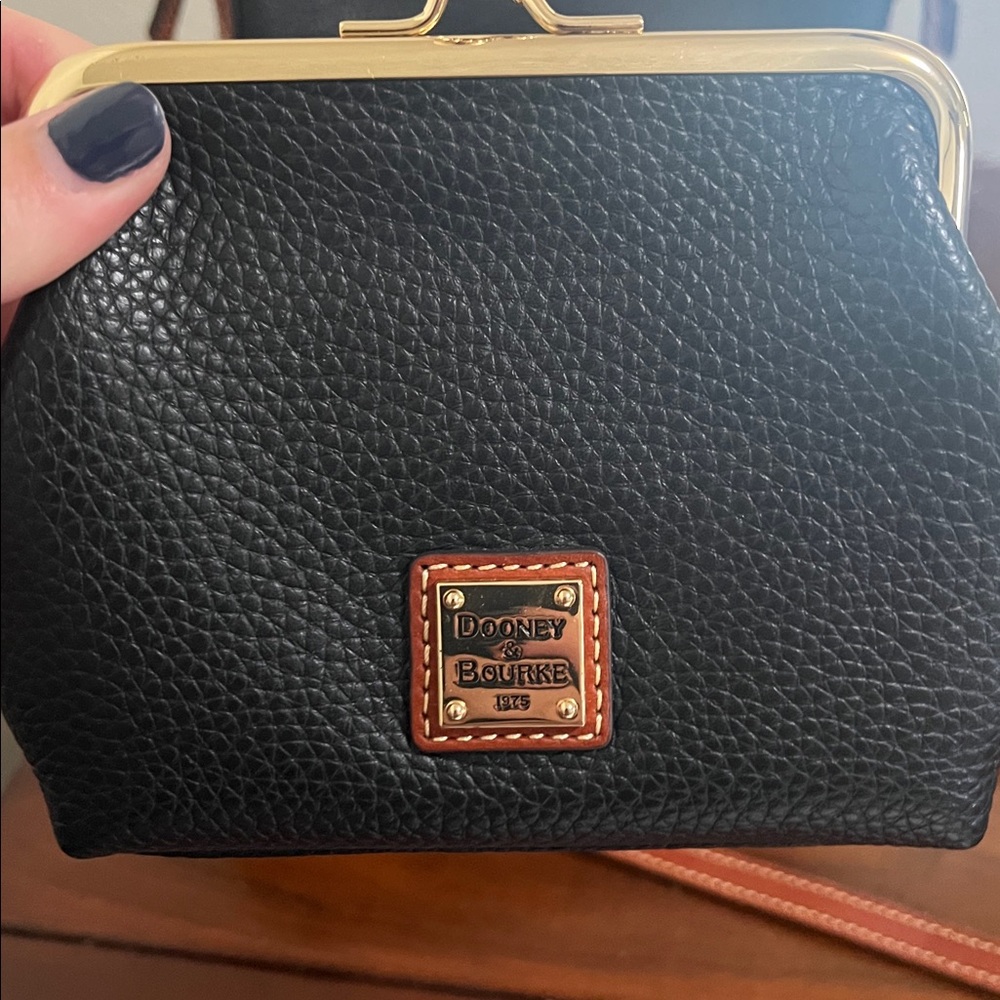 Dooney & Bourke Black Tan Messenger Bag with coin purse - Picture 7 of 11